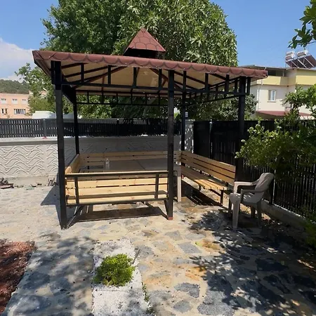 Hébergement de vacances House With Garden And Barbecue Nature And Peaceful Life Dalaman