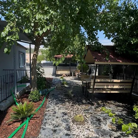 Hébergement de vacances House With Garden And Barbecue Nature And Peaceful Life